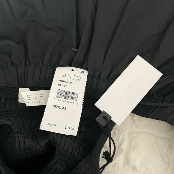 Astr the label black off the shoulder ruffle maxi dress - Picture 12 of 12